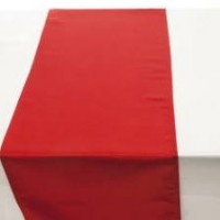 Chemin de table satin   rouge